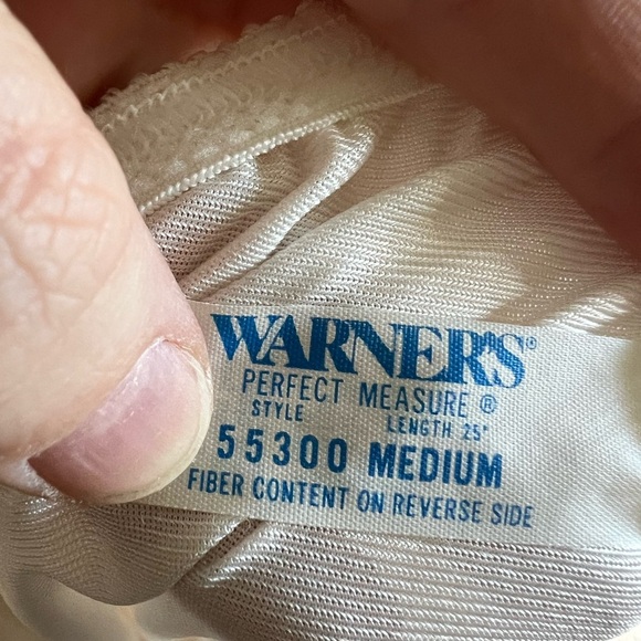 Vintage Warner’s Slip Skirt White Nylon Lace Trim, Sheer Underskirt, Size Medium - Picture 6 of 7